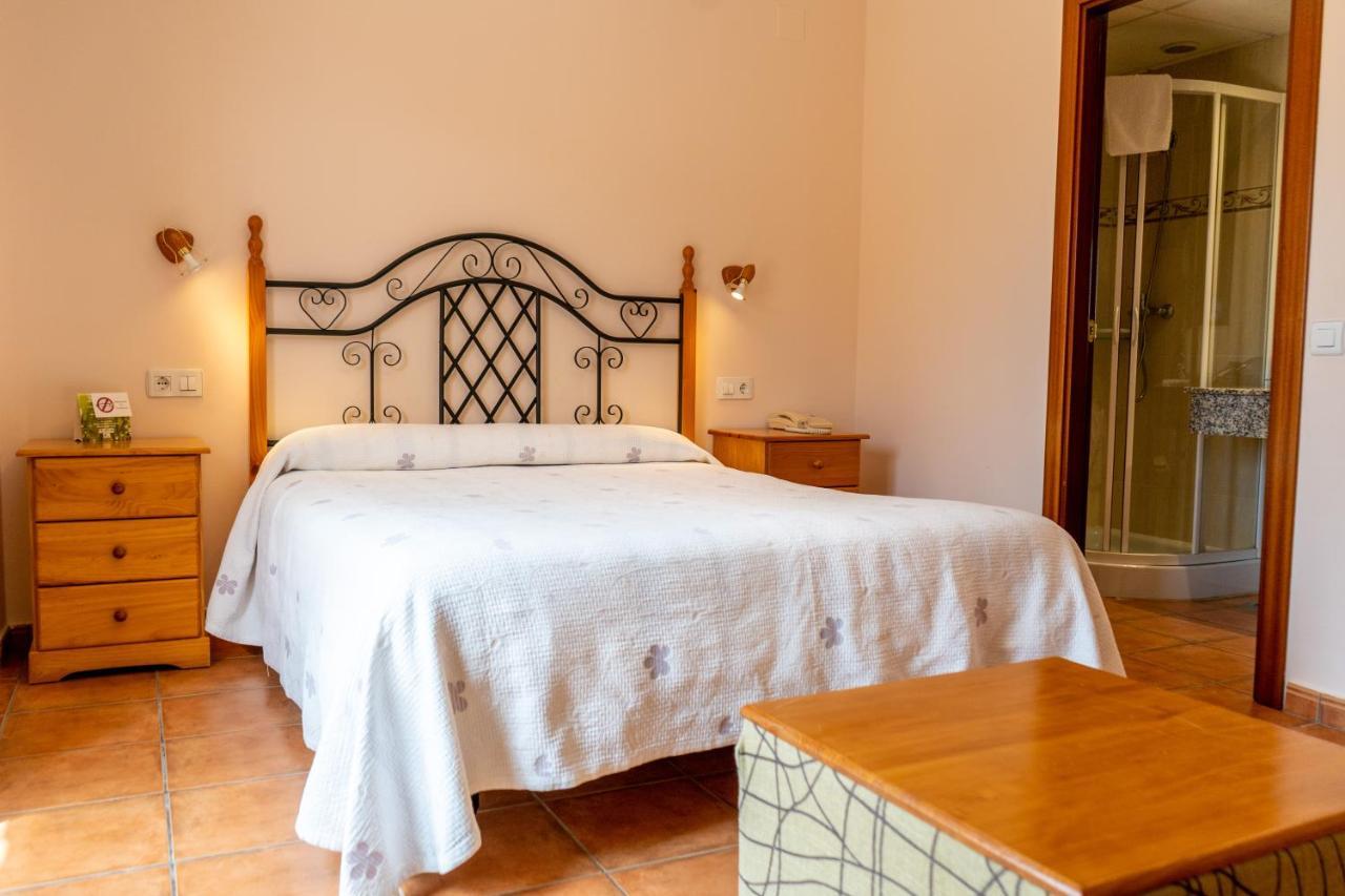 Hotel Castellote Extérieur photo