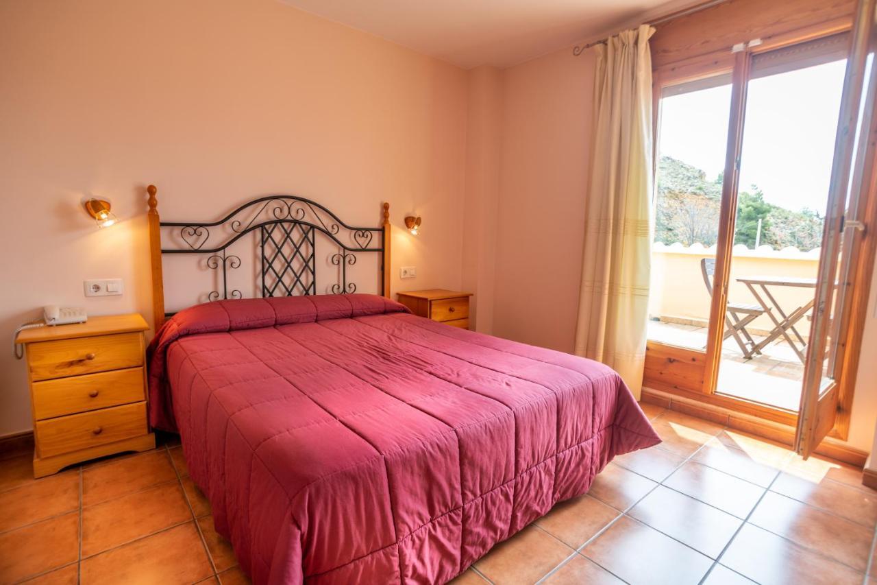 Hotel Castellote Extérieur photo